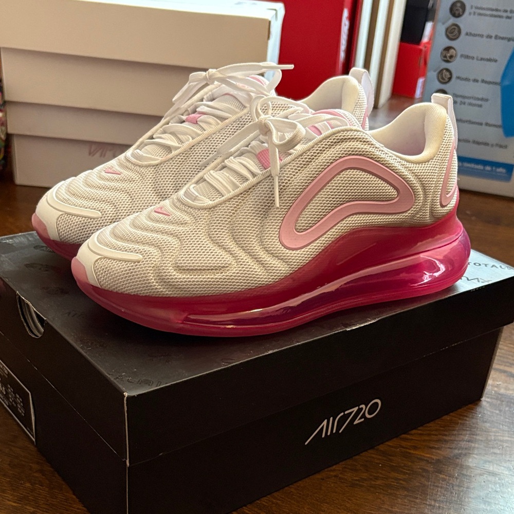 Nike Air Max 720